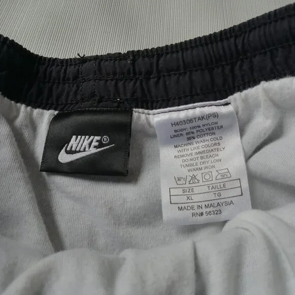 Vintage 1994 Nike Black Brief Lined Nylon Drawstring Activewear Shorts Size XL - Picture 3 of 12